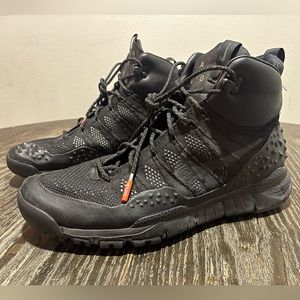 Nike Lupinek Flyknit ACG